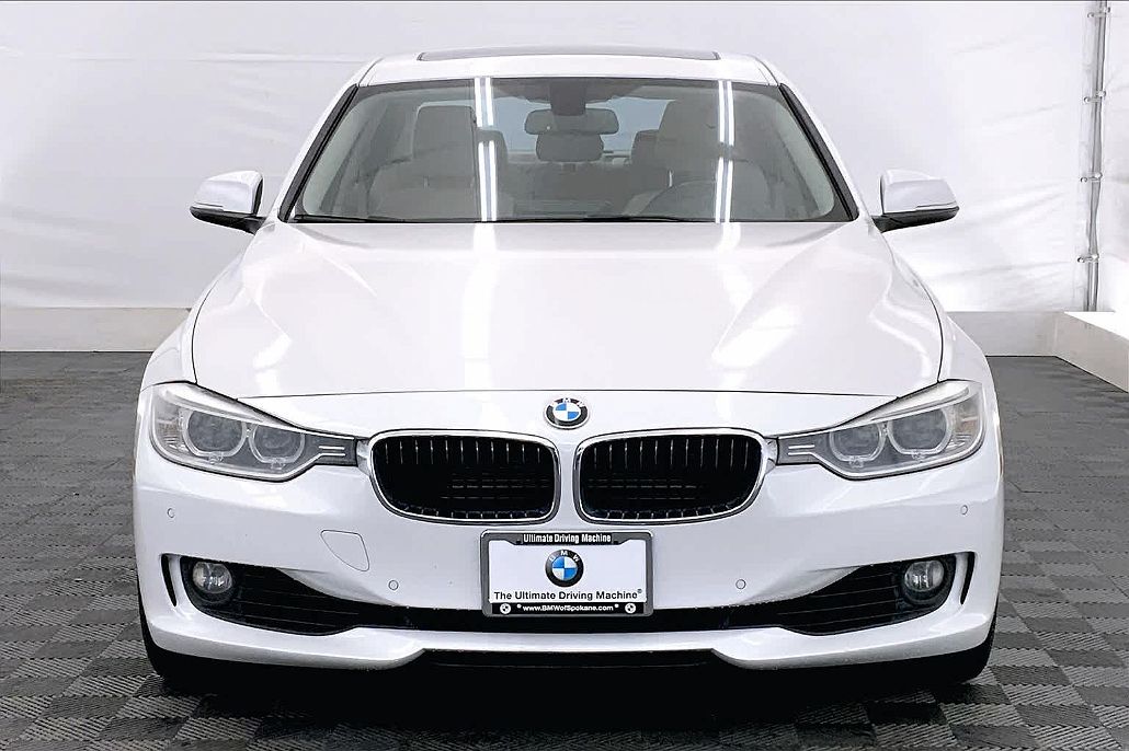 2013 BMW 3 Series null image 5