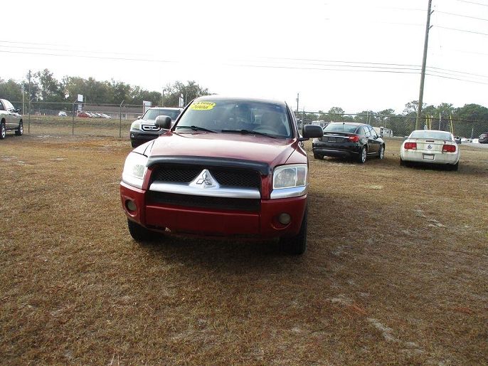 2006 Mitsubishi Raider
