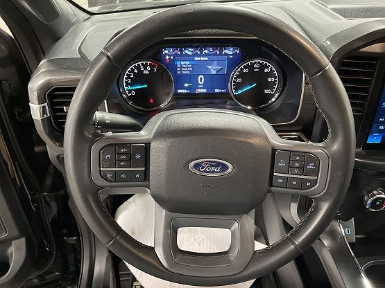 2023 Ford F-150 XLT photo 5