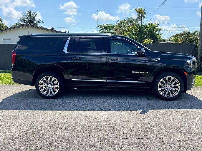 2023 GMC Yukon XL