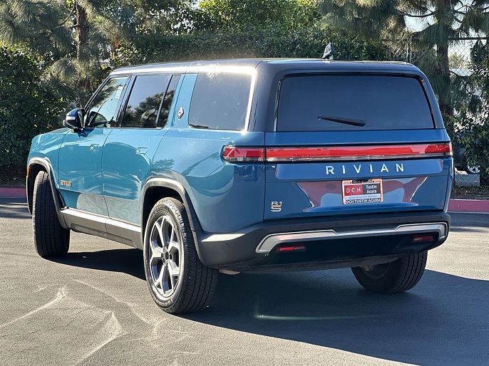 2023 Rivian R1S