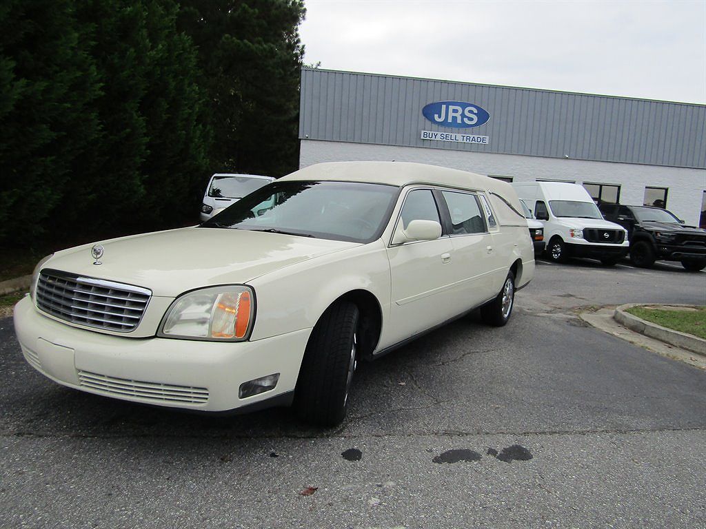 2003 Cadillac DeVille Funeral Coach image 0