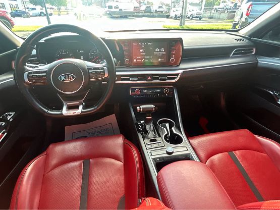 2021 Kia K5 GT-Line photo 11