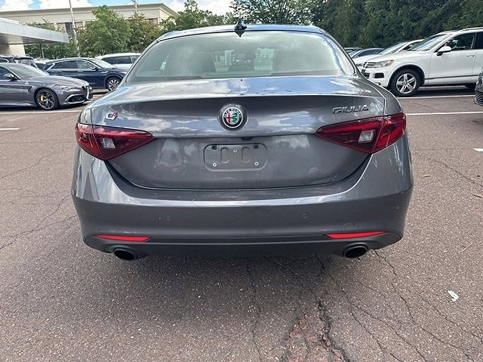 2022 Alfa Romeo Giulia