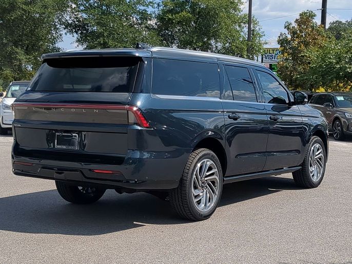 2025 Lincoln Navigator L