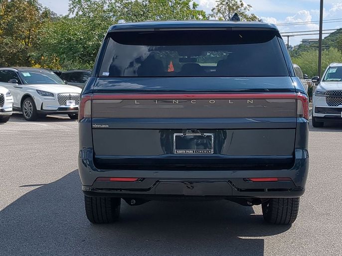 2025 Lincoln Navigator L