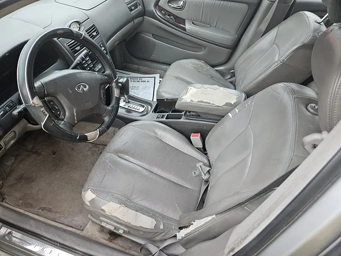 2001 Infiniti I30