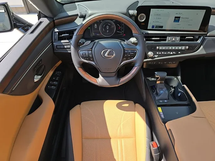 2025 Lexus ES