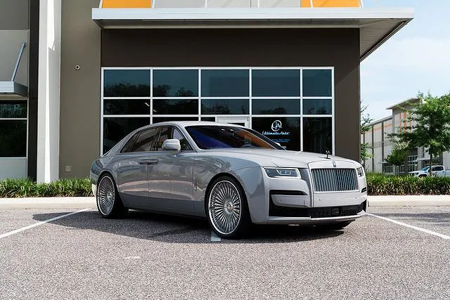 2024 Rolls-Royce Ghost