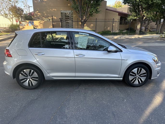 2015 Volkswagen e-Golf