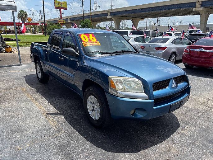 2006 Mitsubishi Raider