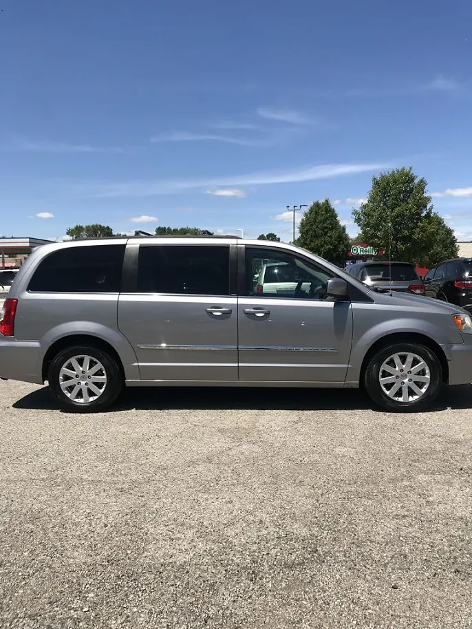 2014 Chrysler Town & Country