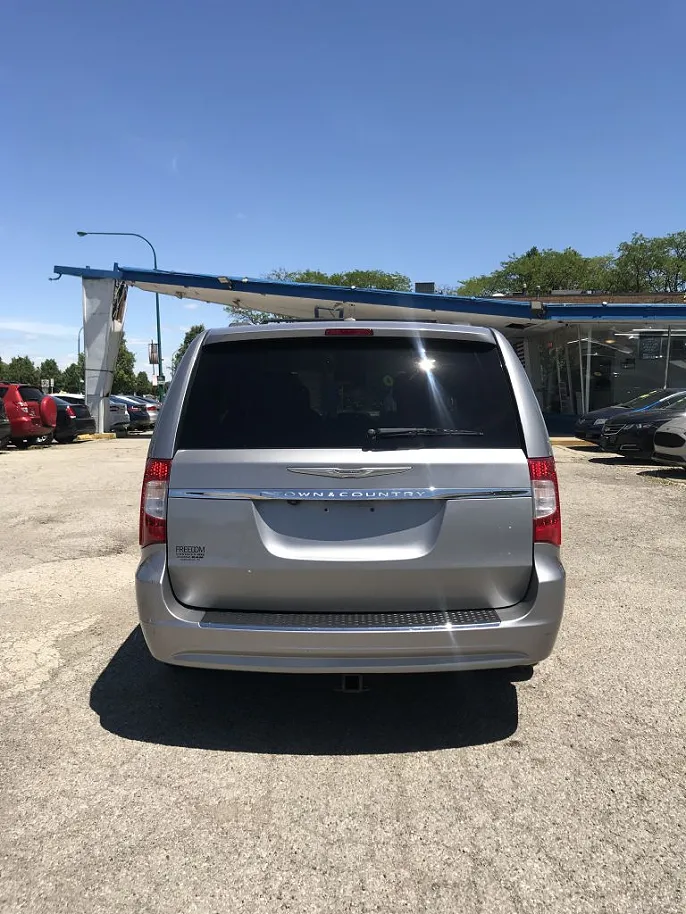 2014 Chrysler Town & Country