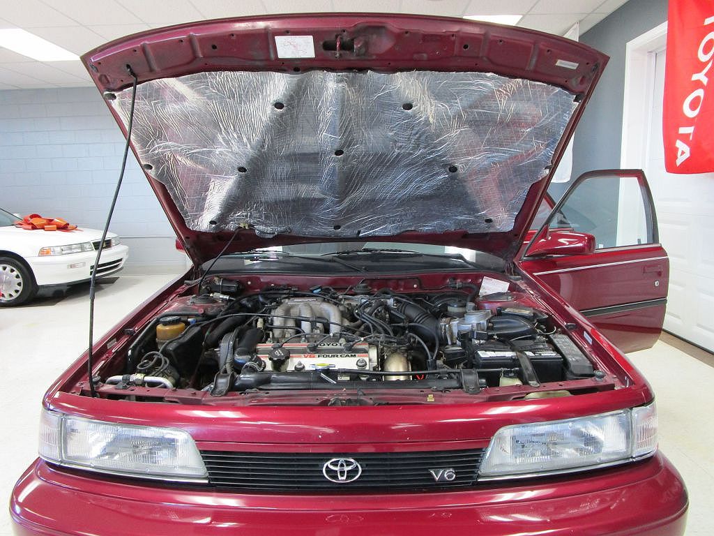1991 Toyota Camry LE image 47