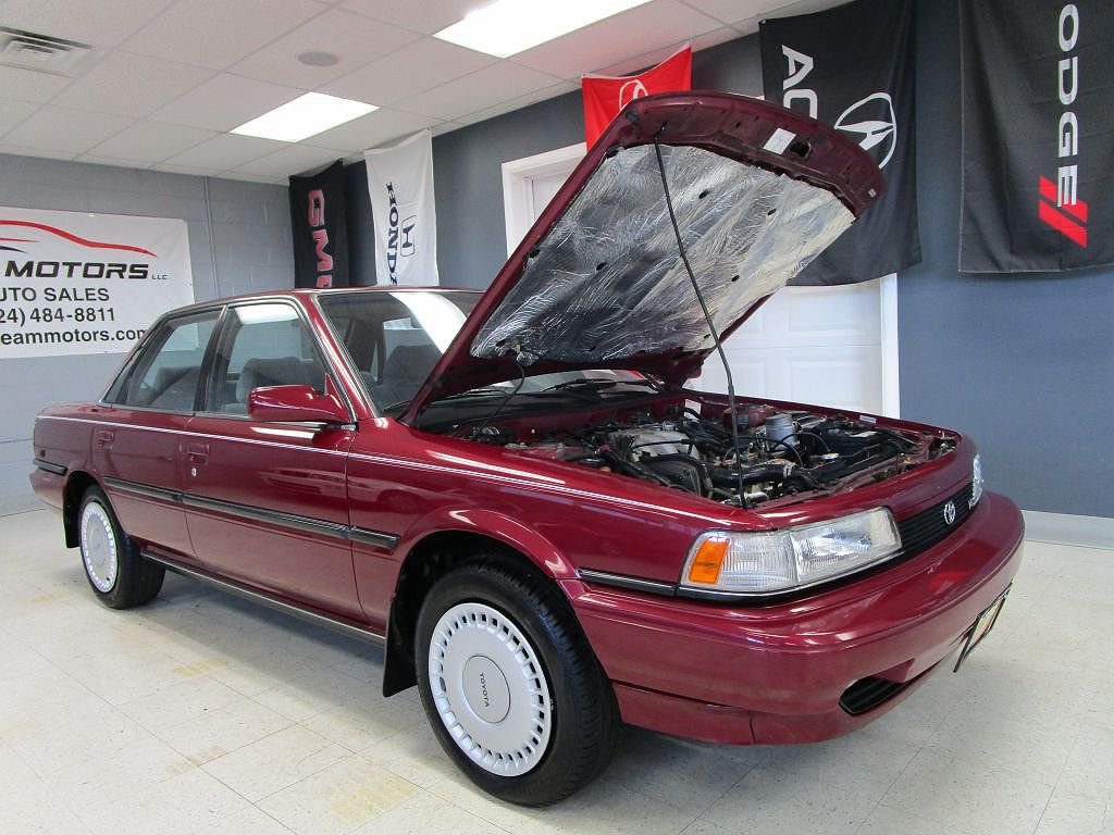 1991 Toyota Camry LE image 50