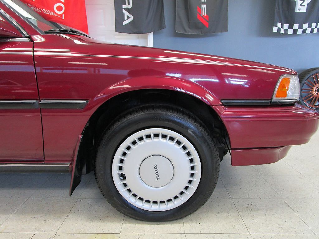 1991 Toyota Camry LE image 72