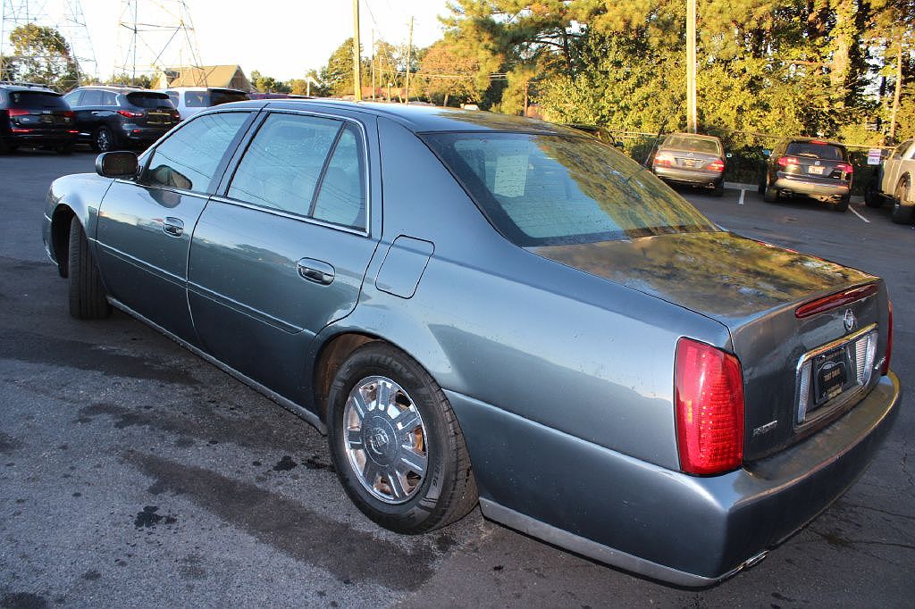 2004 Cadillac DeVille null image 5
