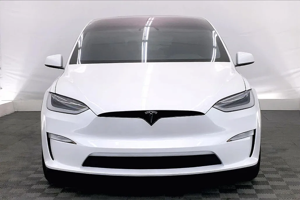 2023 Tesla Model X Plaid image 5