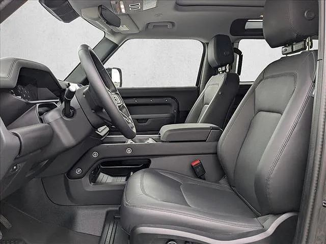 2025 Land Rover Defender