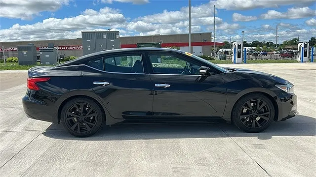 2016 Nissan Maxima