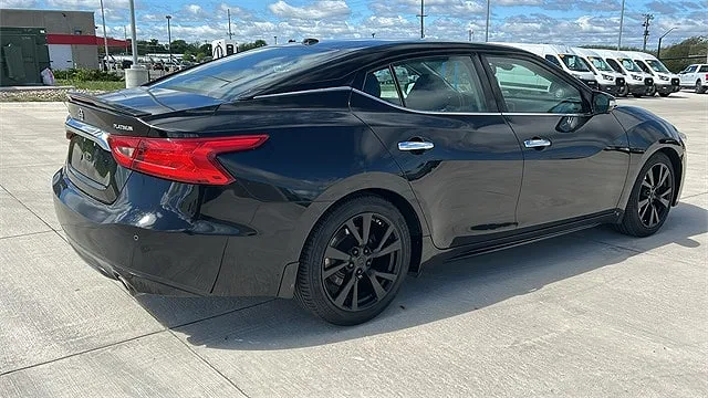 2016 Nissan Maxima