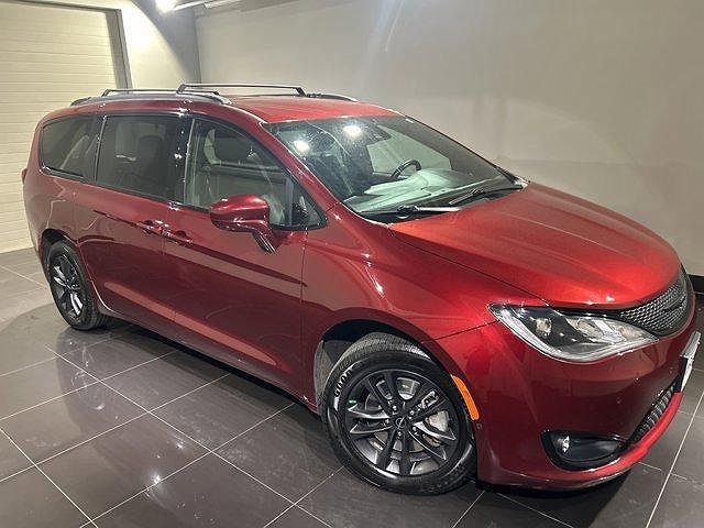 2020 Chrysler Pacifica Launch Edition image 0