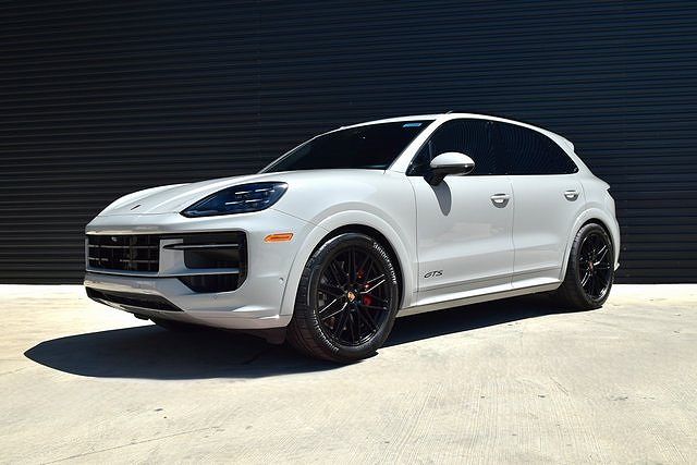 2025 Porsche Cayenne