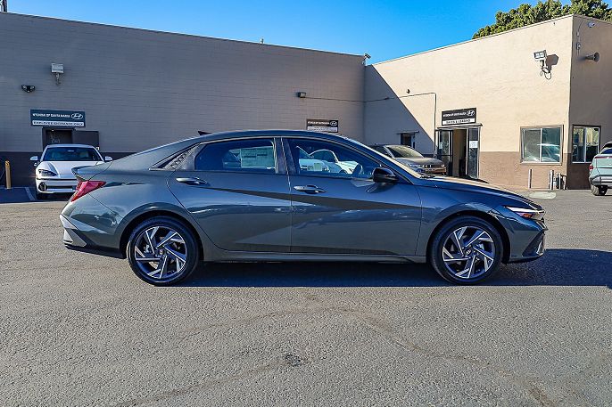 2025 Hyundai Elantra