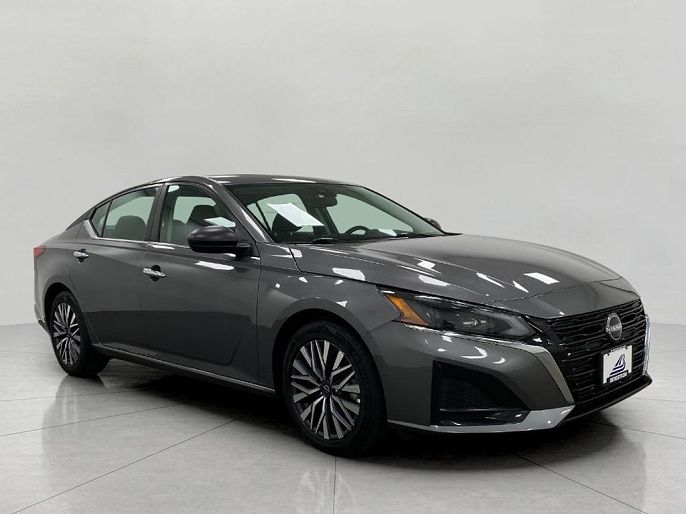 2025 Nissan Altima