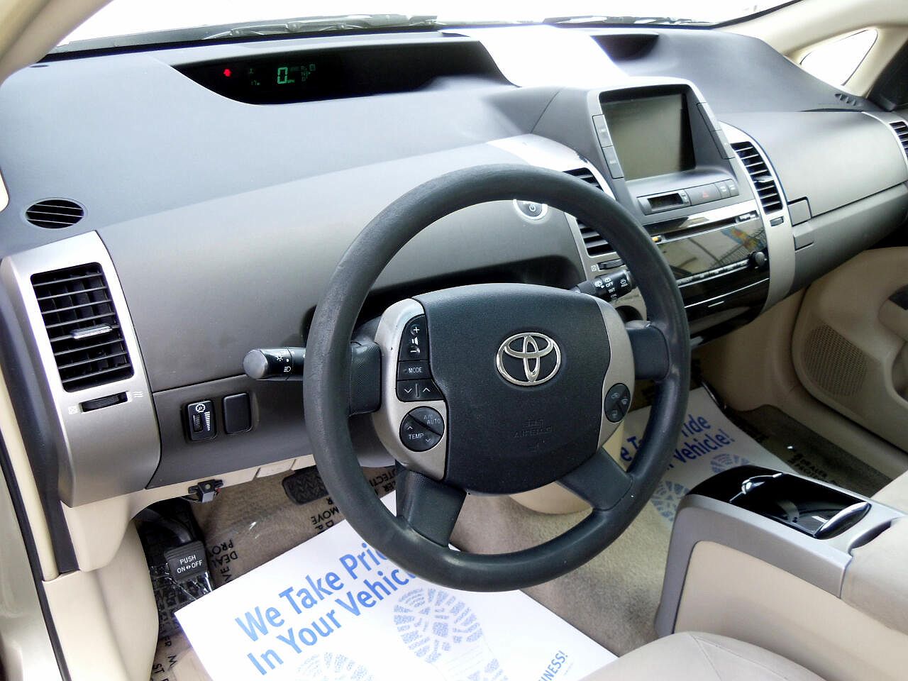 2004 Toyota Prius Standard image 11