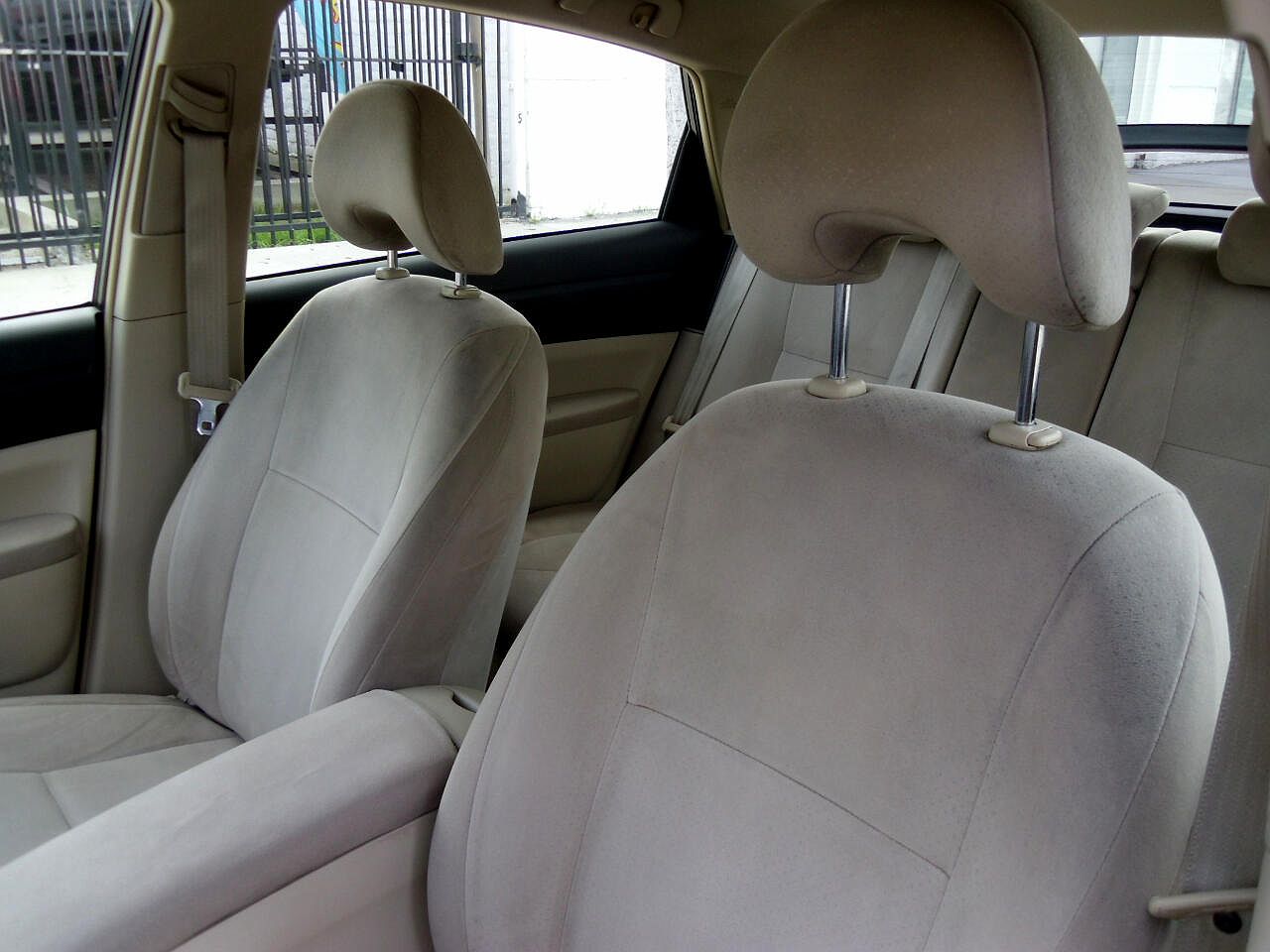 2004 Toyota Prius Standard image 16