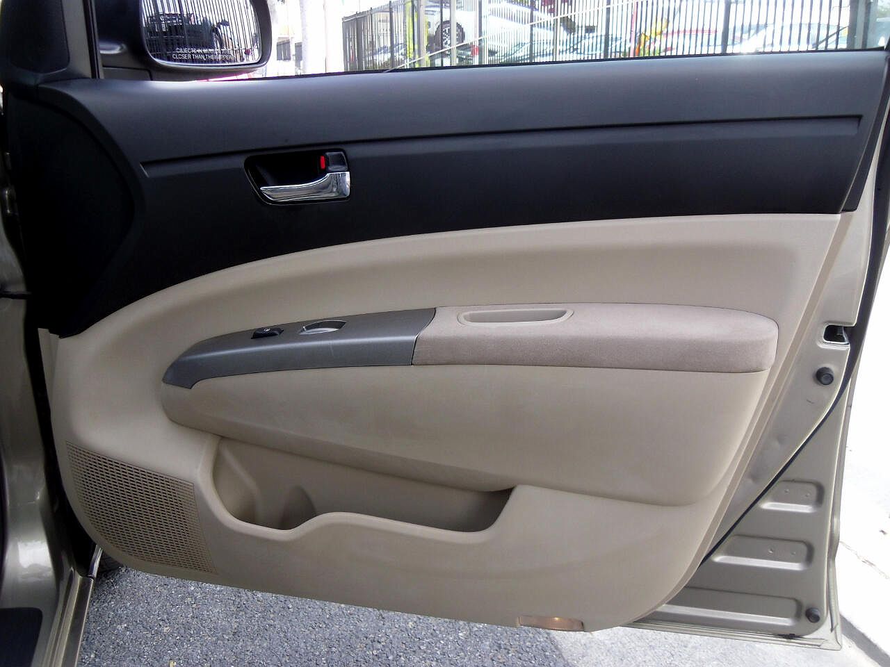 2004 Toyota Prius Standard image 20
