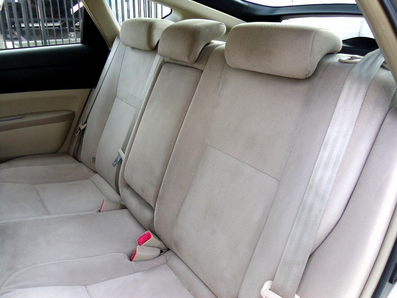 2004 Toyota Prius Standard image 28