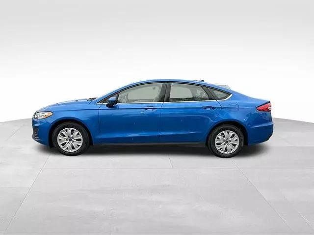 2020 Ford Fusion S image 3