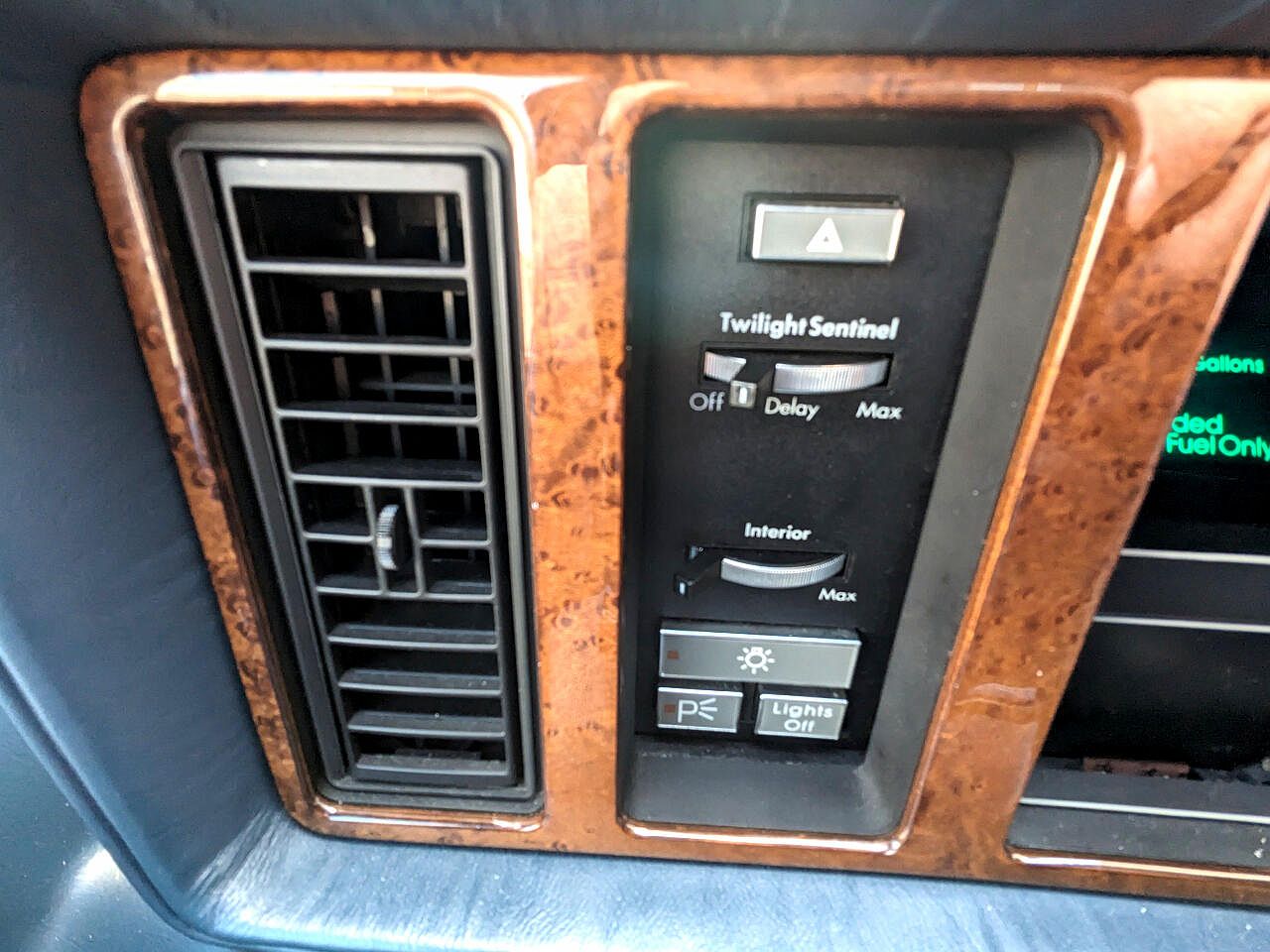 1991 Cadillac Seville null image 38