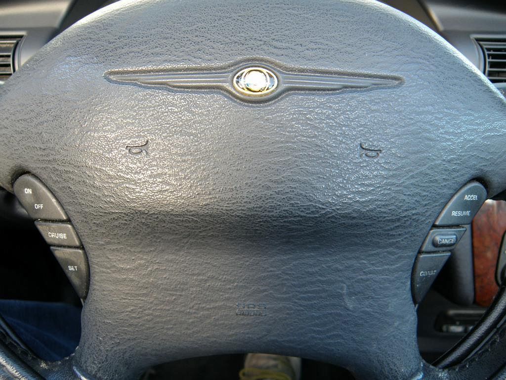 2002 Chrysler Sebring Limited image 11