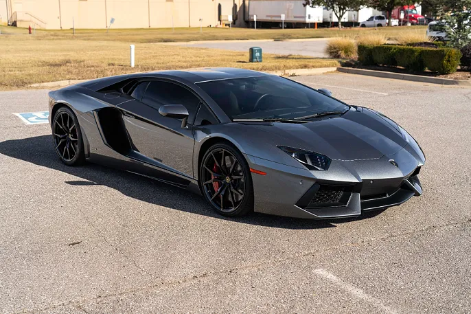 2014 Lamborghini Aventador