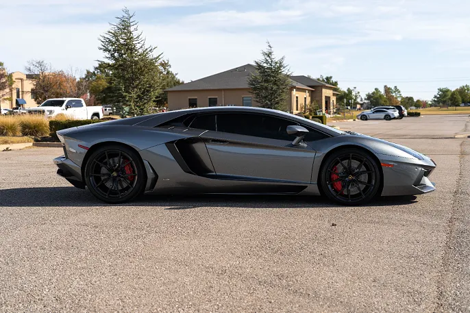 2014 Lamborghini Aventador