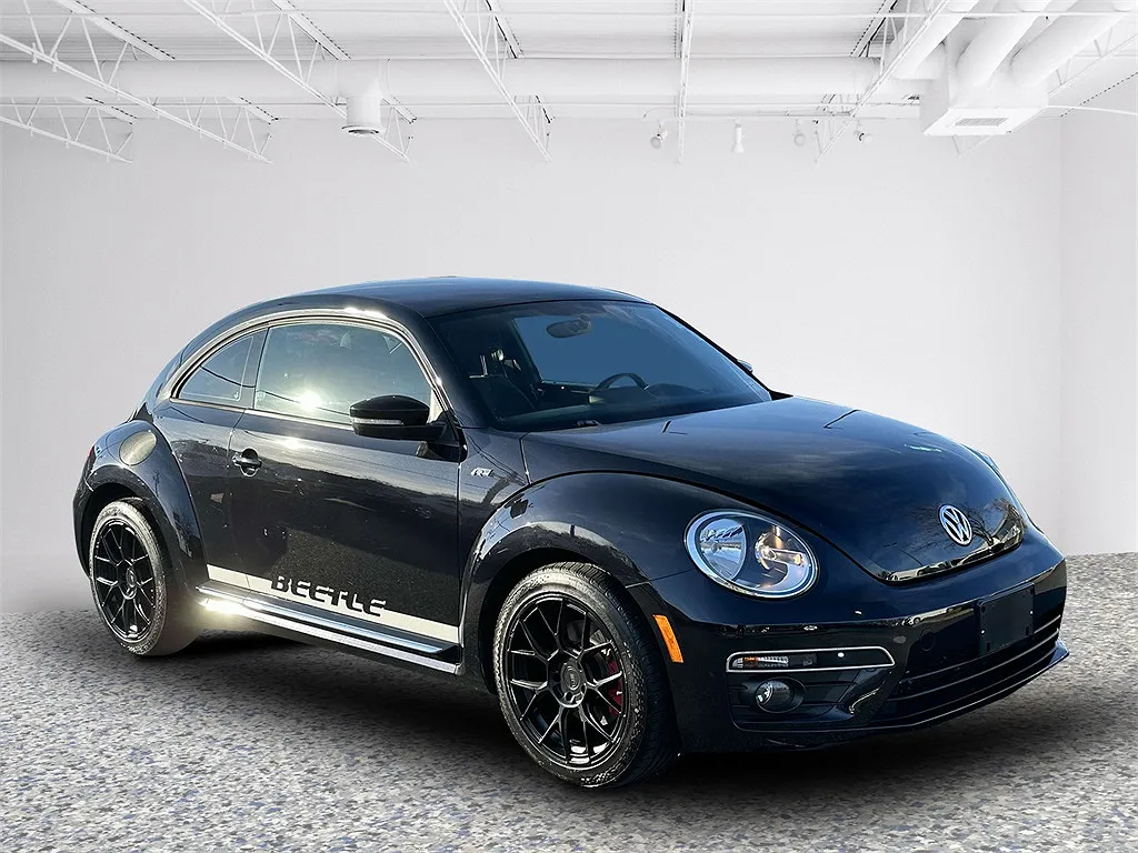 2014 Volkswagen Beetle R-Line image 0