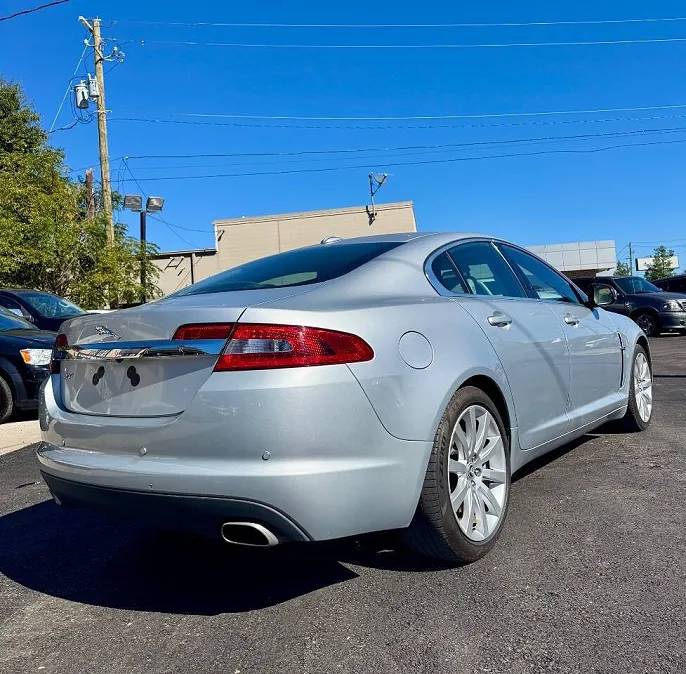 2010 Jaguar XF