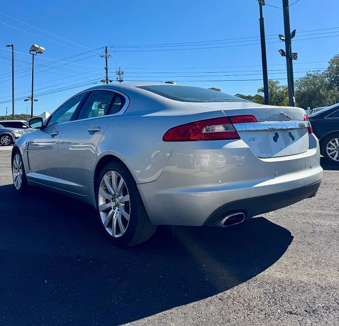 2010 Jaguar XF