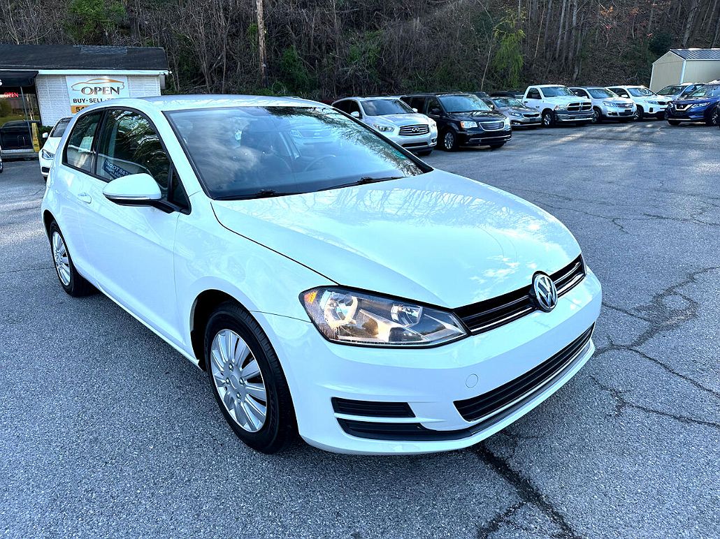 2015 Volkswagen Golf Launch Edition image 3