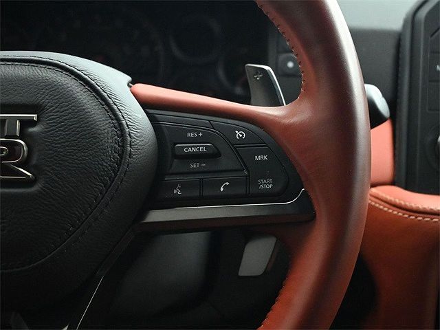 2021 Nissan GT-R Premium image 11