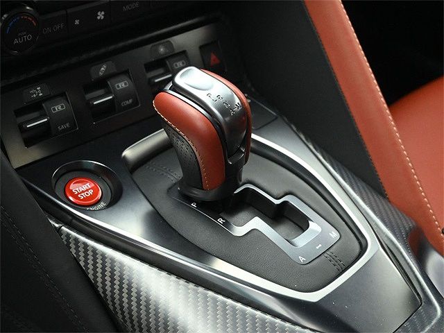 2021 Nissan GT-R Premium image 21