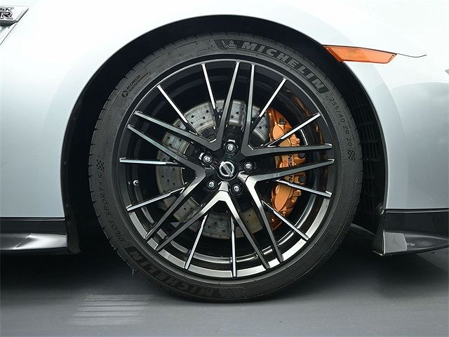 2021 Nissan GT-R Premium image 50