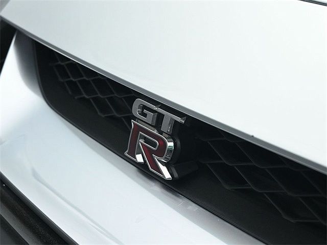 2021 Nissan GT-R Premium image 52