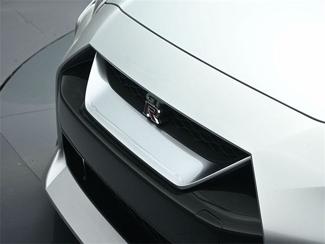 2021 Nissan GT-R Premium image 53
