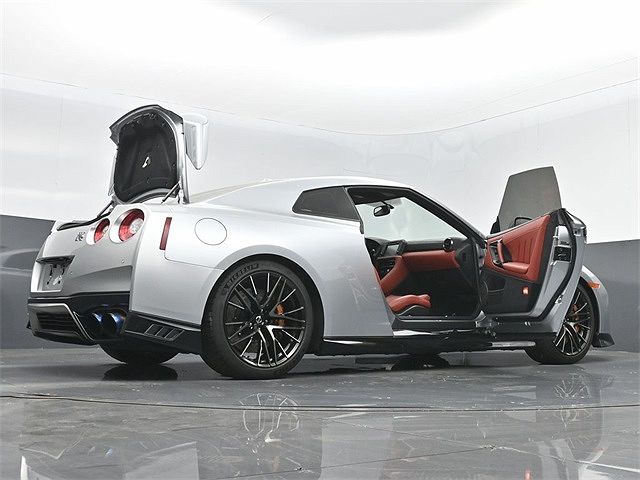 2021 Nissan GT-R Premium image 81