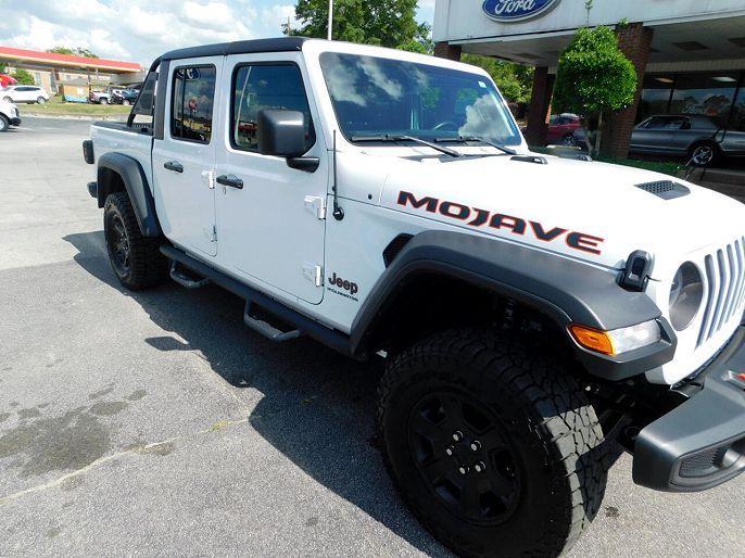 2023 Jeep Gladiator