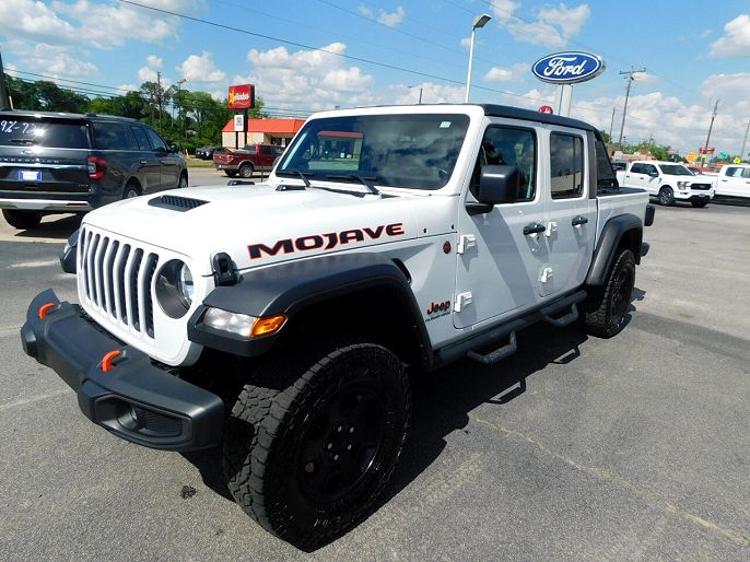 2023 Jeep Gladiator